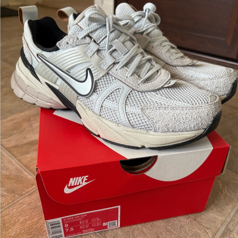 Nike summit v2k